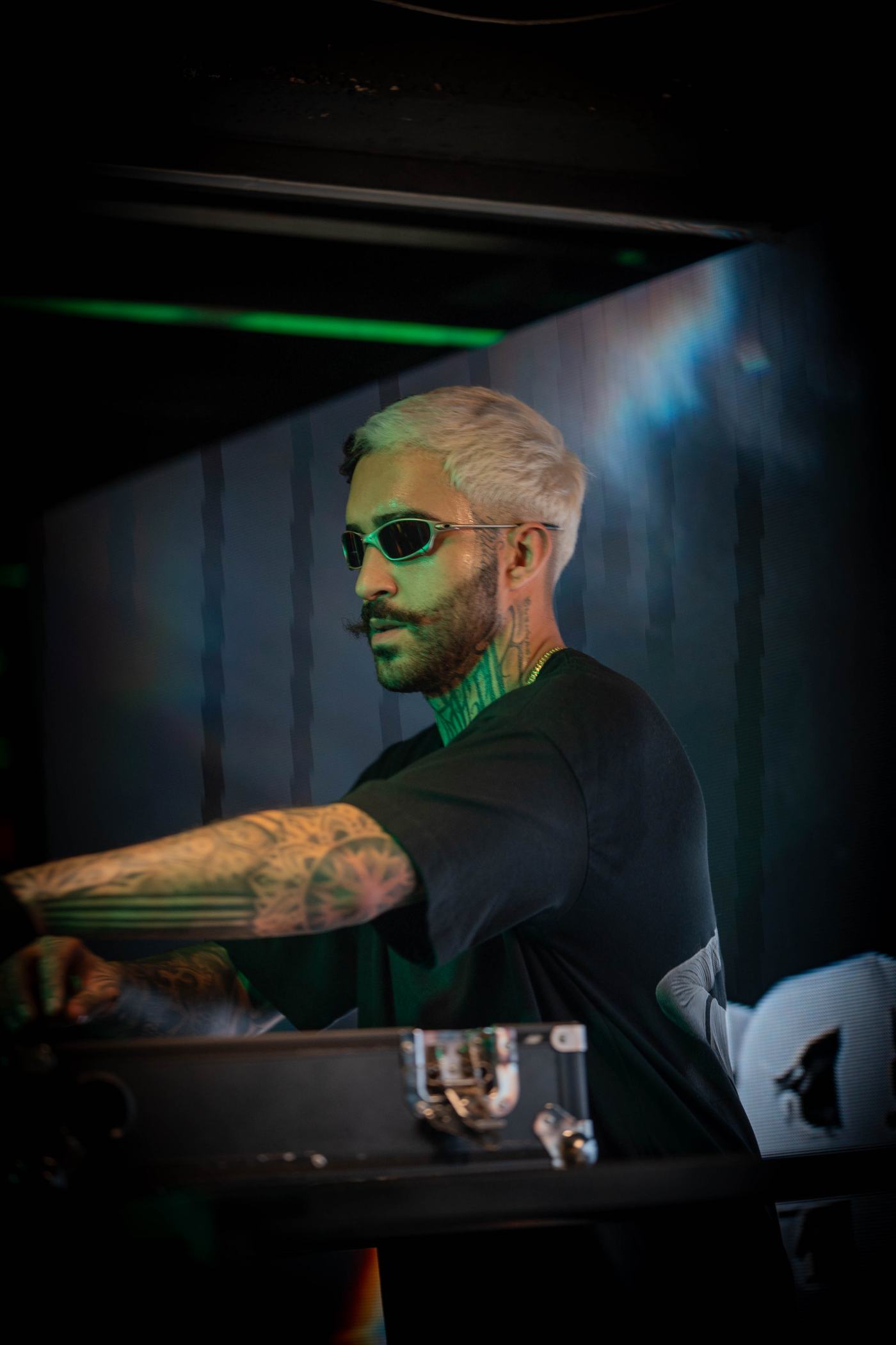 Foto RESENHA-BA-0164 — Jogo do Brasil + NOOBREAK