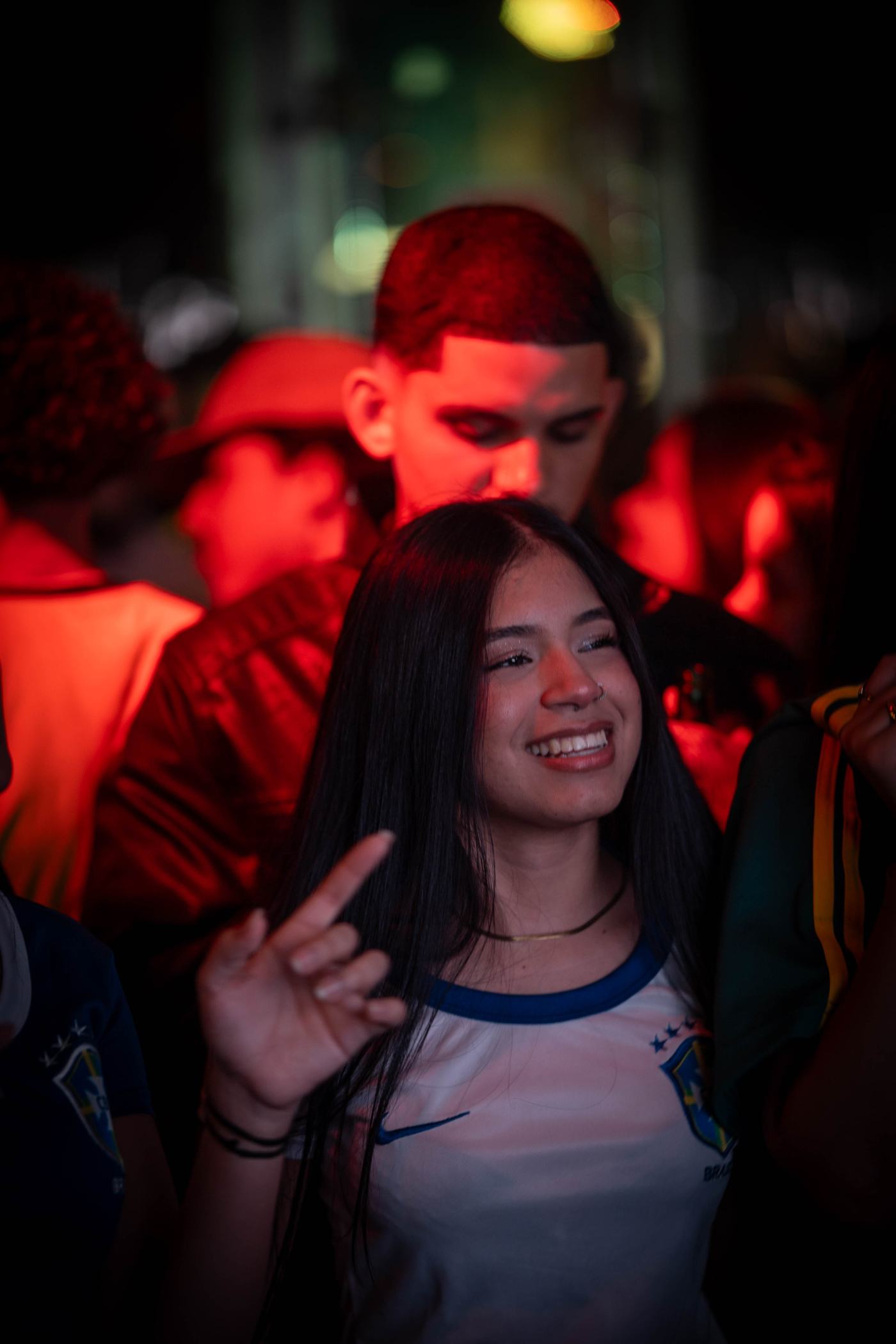 Foto RESENHA-BA-0170 — Jogo do Brasil + NOOBREAK
