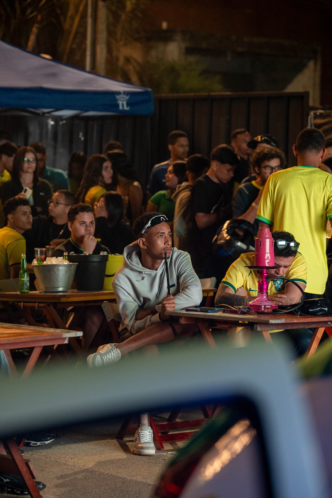 Foto RESENHA-BA-0075 — Jogo do Brasil + NOOBREAK