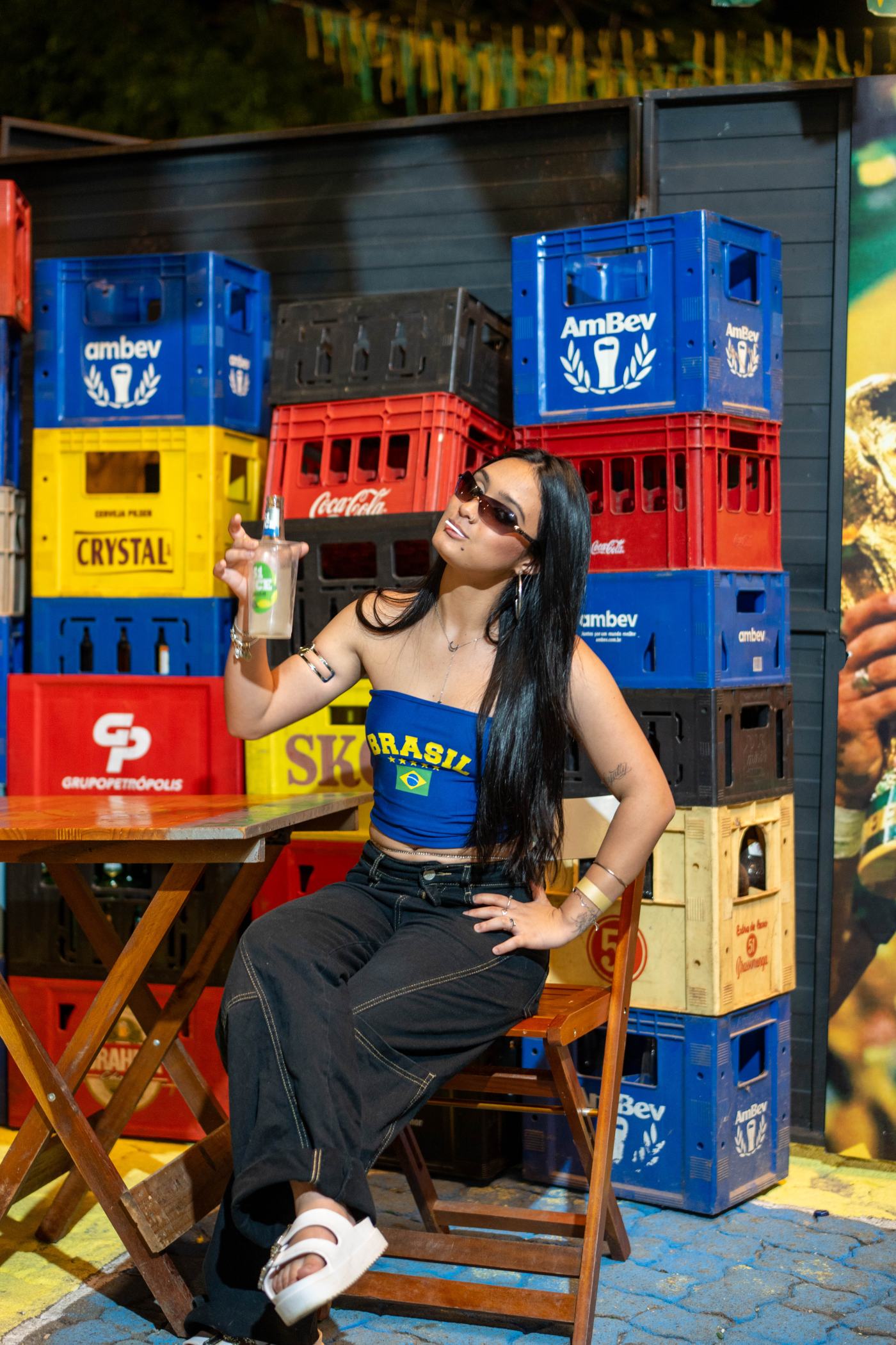 Foto RESENHA-BA-0112 — Jogo do Brasil + NOOBREAK
