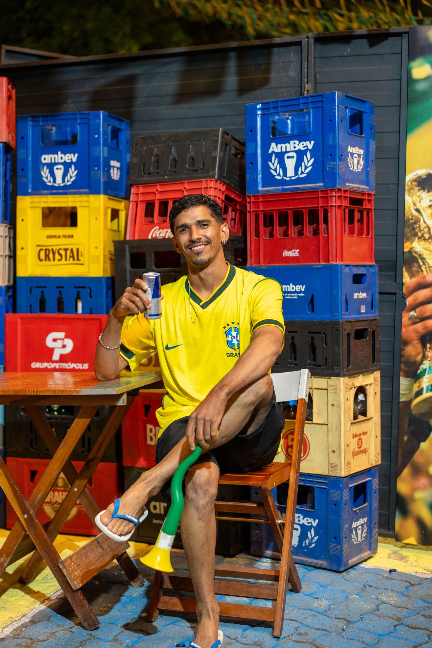 Foto RESENHA-BA-0120 — Jogo do Brasil + NOOBREAK