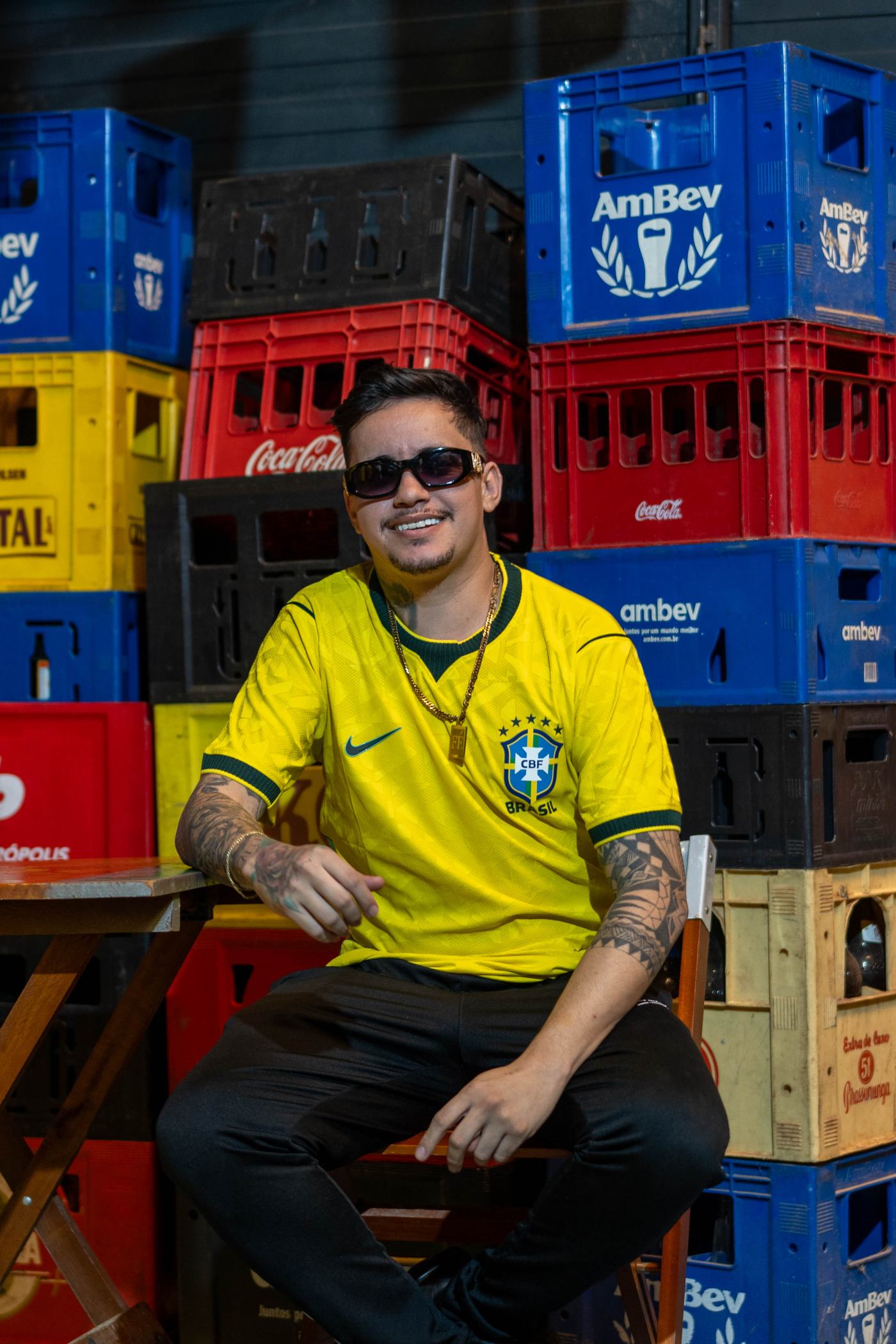 Foto RESENHA-BA-0128 — Jogo do Brasil + NOOBREAK