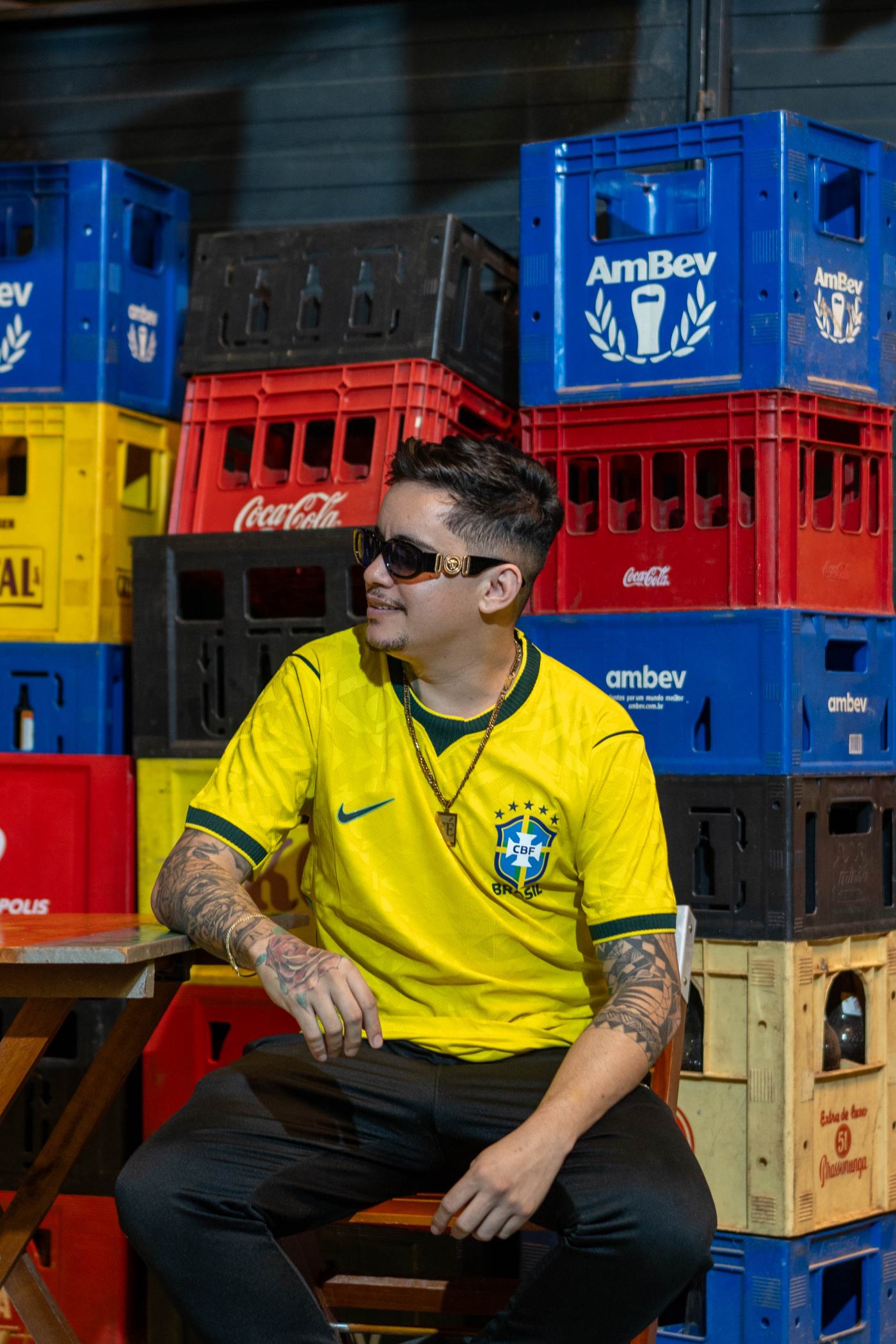 Foto RESENHA-BA-0132 — Jogo do Brasil + NOOBREAK