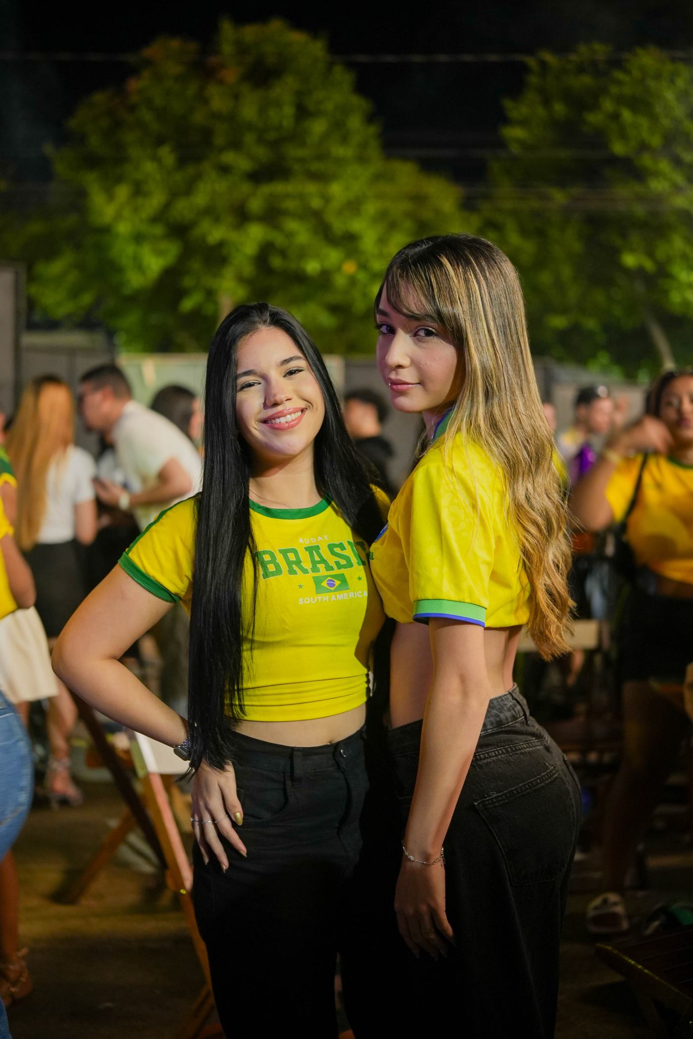 Foto RESENHA-BA-0134 — Jogo do Brasil + NOOBREAK