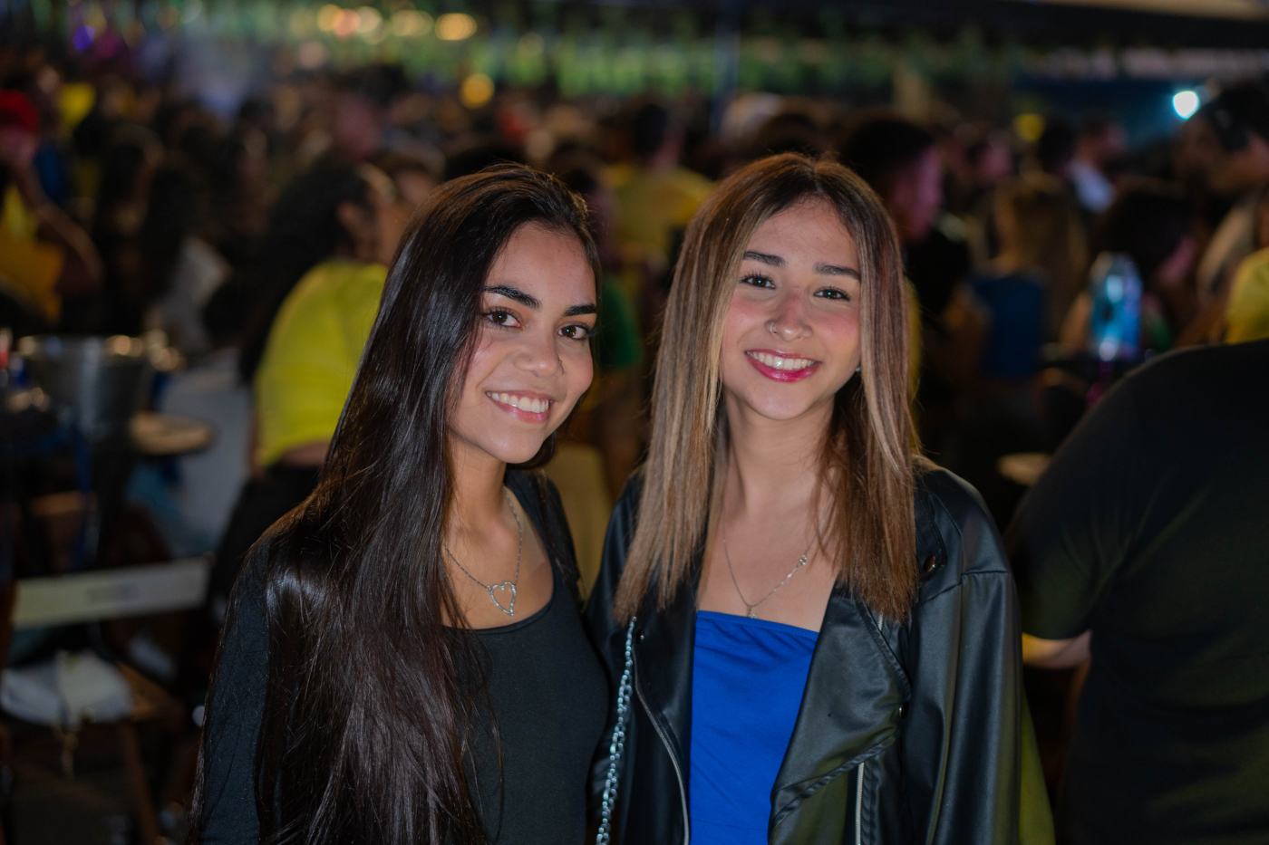 Foto RESENHA-BA-0139 — Jogo do Brasil + NOOBREAK