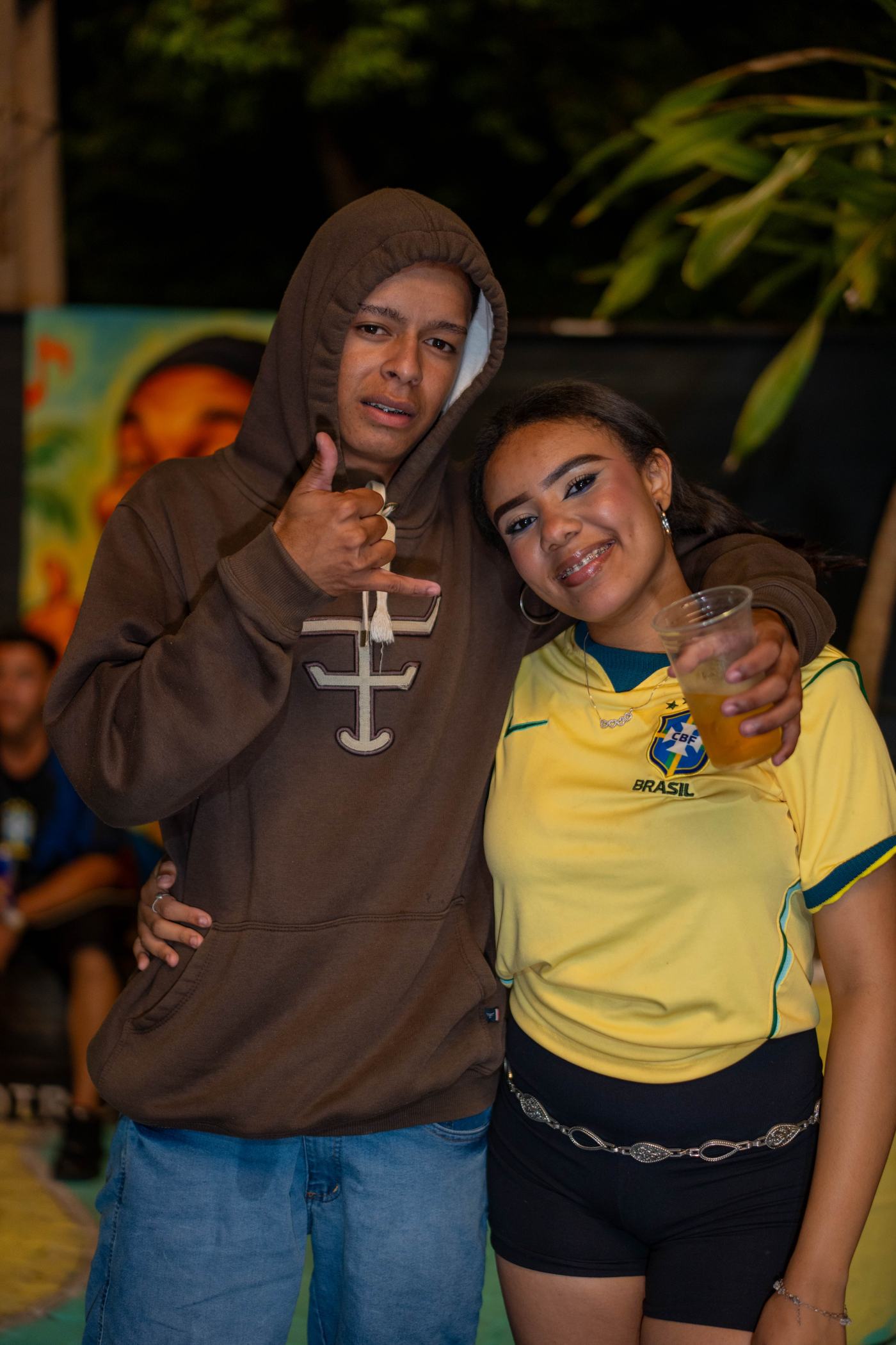 Foto RESENHA-BA-0141 — Jogo do Brasil + NOOBREAK