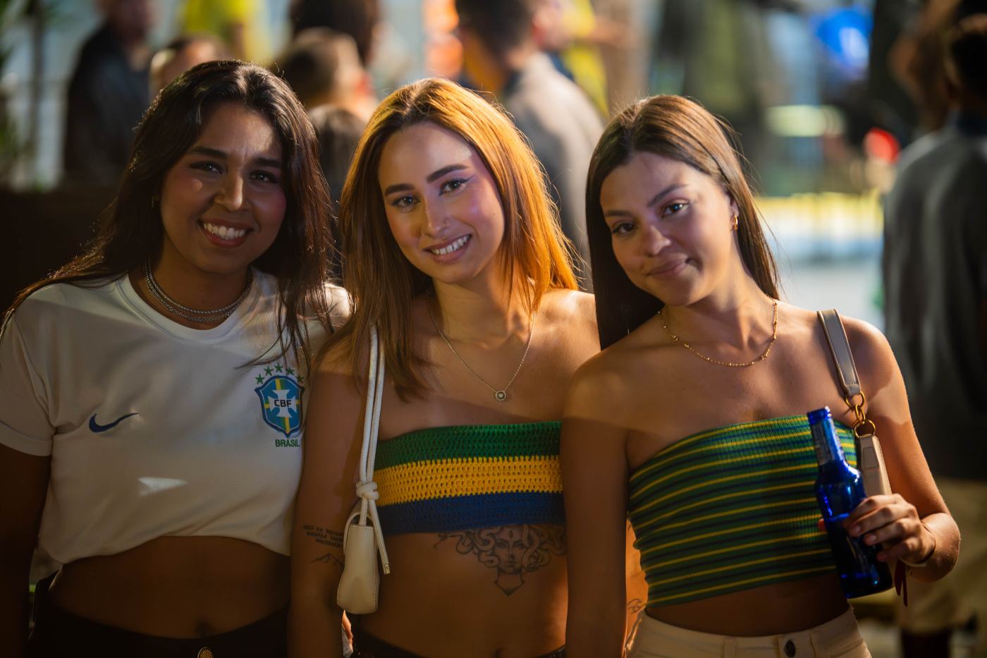 Foto RESENHA-BA-0143 — Jogo do Brasil + NOOBREAK